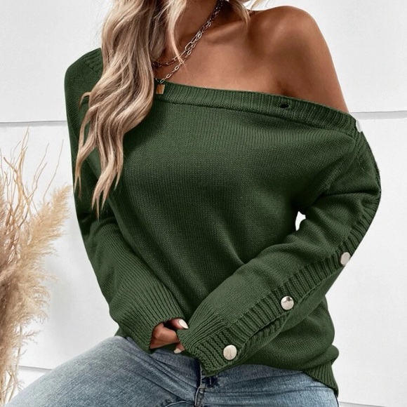Chic Nation Sweaters - Button arm green sweater